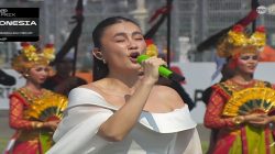Agnez Mo Menyanyikan Lagu Indonesia Raya di Mandalika 2