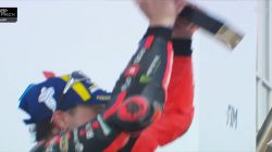 Marco Bezzecchi Juara di Mandalika, Aprilia Kuasai Posisi 1-2-3-4 (9) Marco Bezzecchi Juara di Mandalika, Aprilia Kuasai Posisi 1-2-3-4 (9)